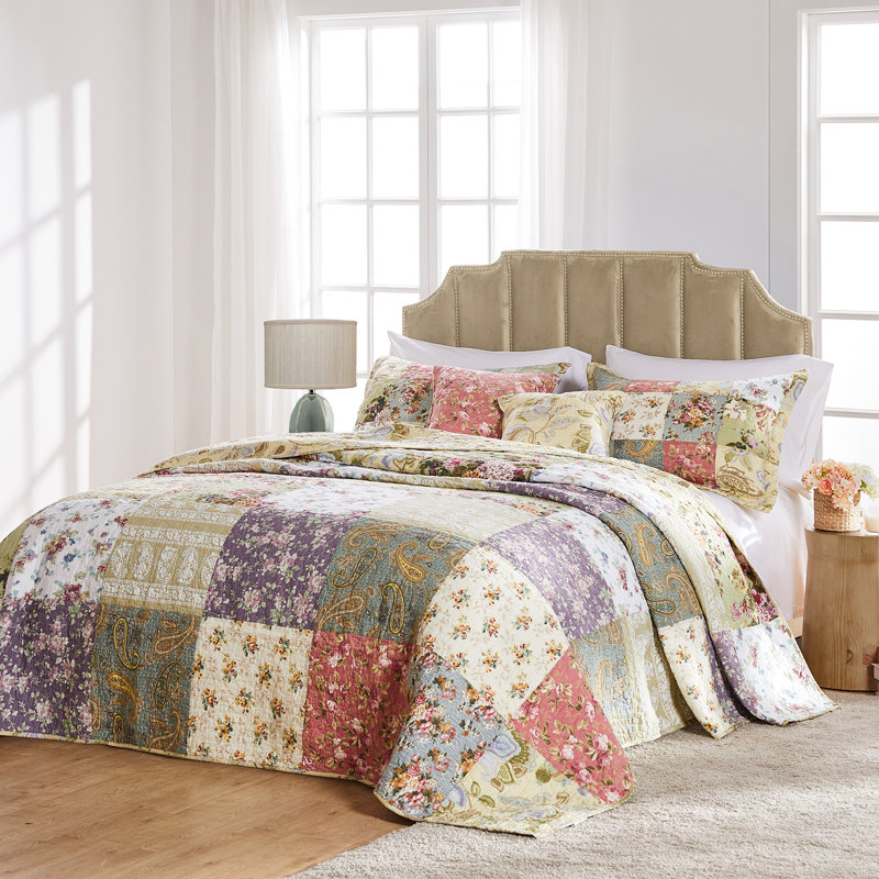 August Grove® Oversized Reversible Bedspread Set & Reviews Wayfair